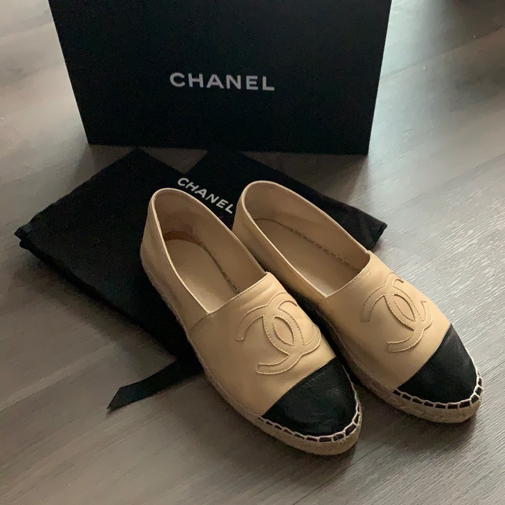 Chanel Espadrilles in Beige/Black✨100% Authentic✨